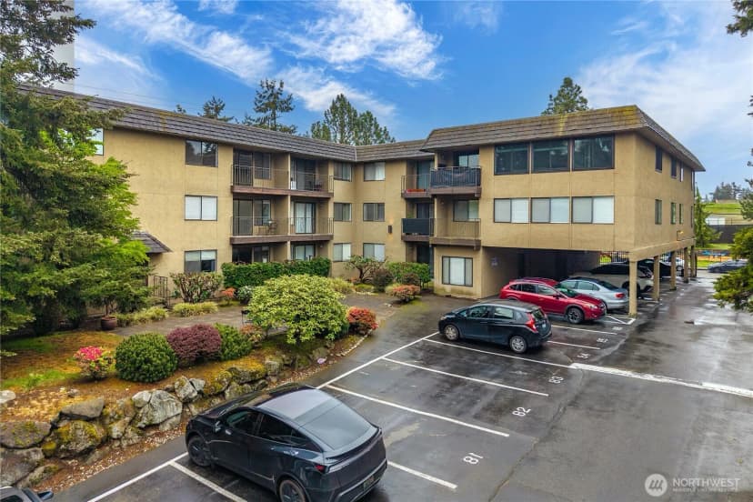 Property photo for 750 N 143rd Street #212, Seattle photo 21