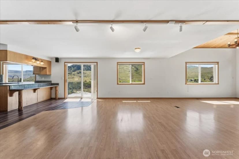 Property photo for 404 S Clifford Street, Chelan photo 12
