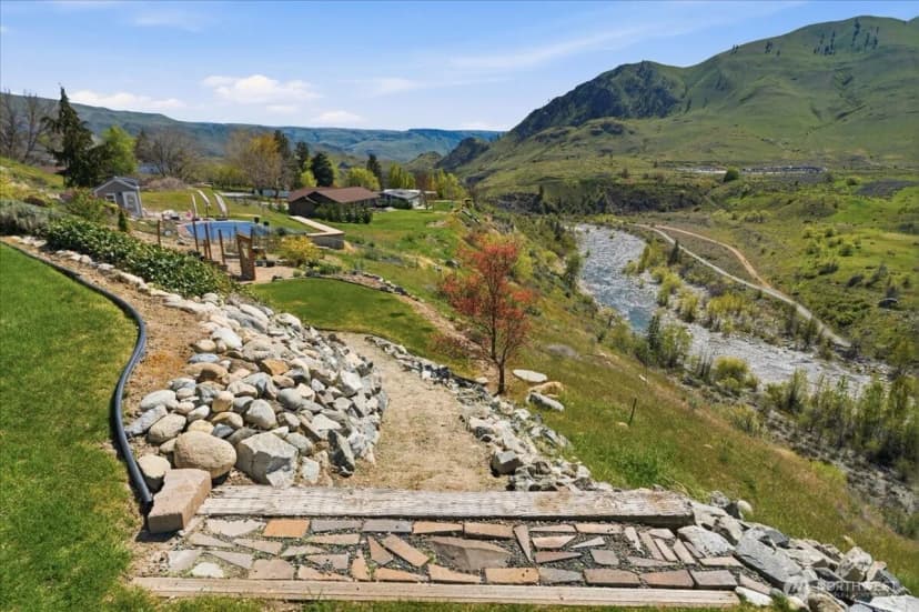 Property photo for 404 S Clifford Street, Chelan photo 36
