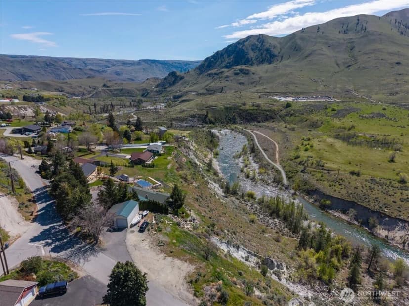 Property photo for 404 S Clifford Street, Chelan photo 7