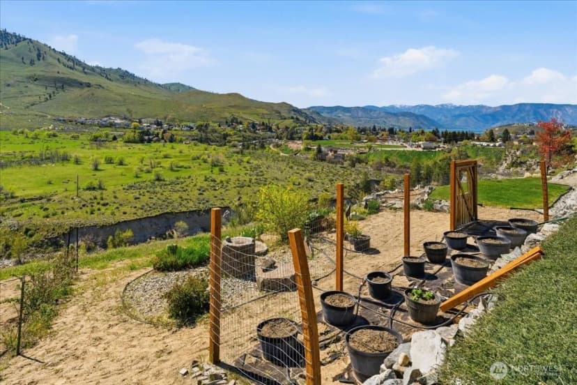 Property photo for 404 S Clifford Street, Chelan photo 37