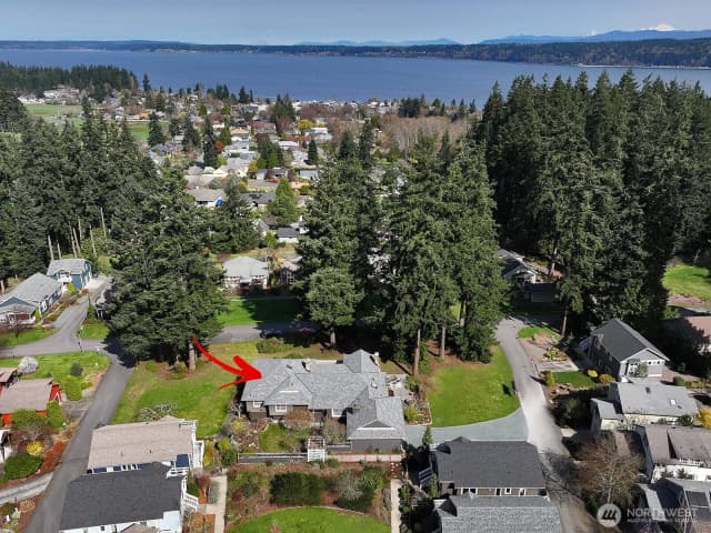 Property photo for 1093 Village Loop, Langley photo 2
