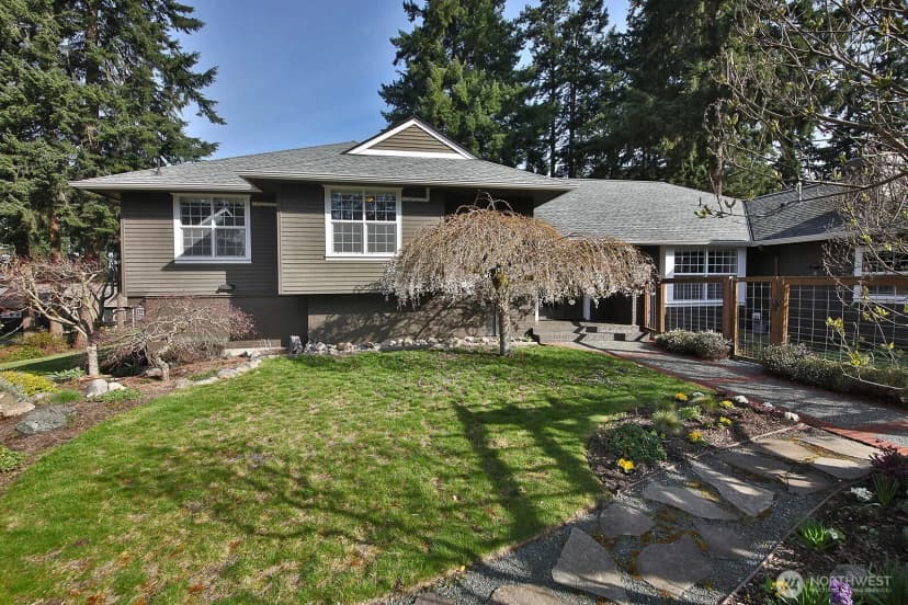 Property photo for 1093 Village Loop, Langley photo 7