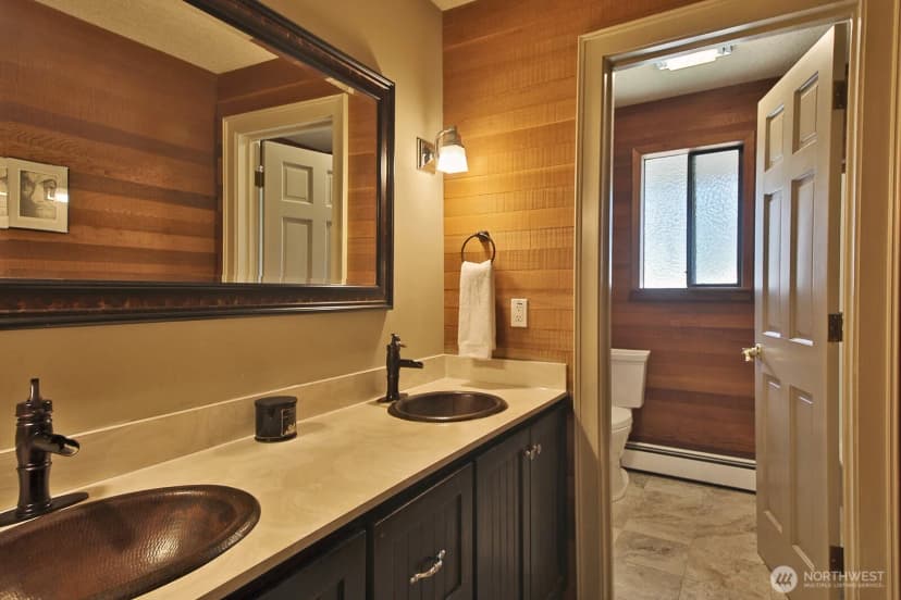 Property photo for 1093 Village Loop, Langley photo 27