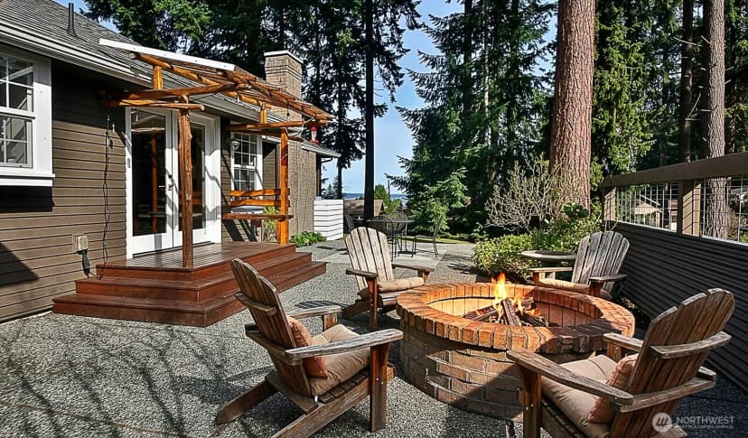 Property photo for 1093 Village Loop, Langley photo 6