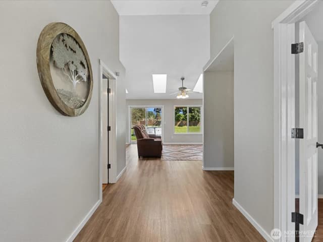Property photo for 23309 121st Avenue Ne, Arlington photo 4