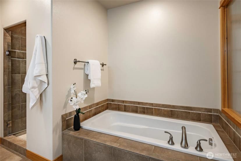 Property photo for 9021 Gleneage Drive #17, Blaine photo 26