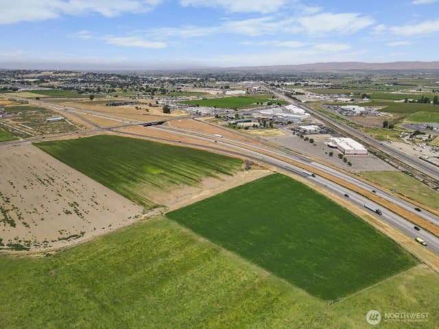 Property photo for 0 Waneta Road, Sunnyside