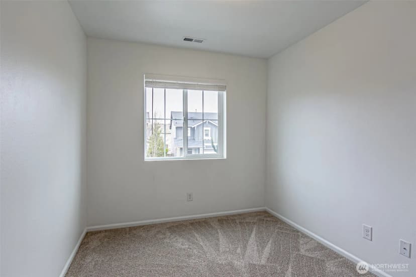 Property photo for 2156 St Se 66th Place Se, Auburn photo 8