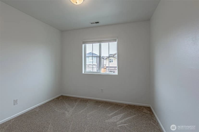 Property photo for 2156 St Se 66th Place Se, Auburn photo 10