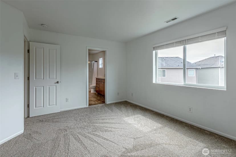 Property photo for 2156 St Se 66th Place Se, Auburn photo 20