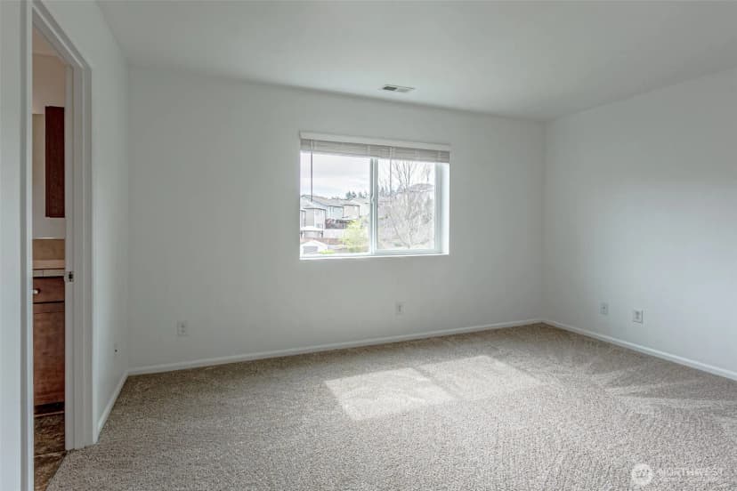 Property photo for 2156 St Se 66th Place Se, Auburn photo 21