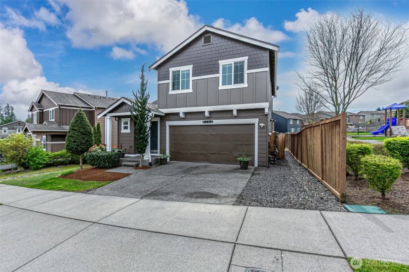 Property photo for 2156 St Se 66th Place Se, Auburn photo 2
