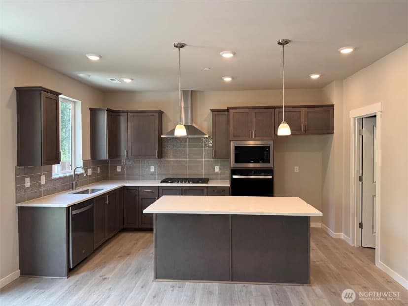 Property photo for 3804 98th Avenue Ct E #6, Edgewood photo 2