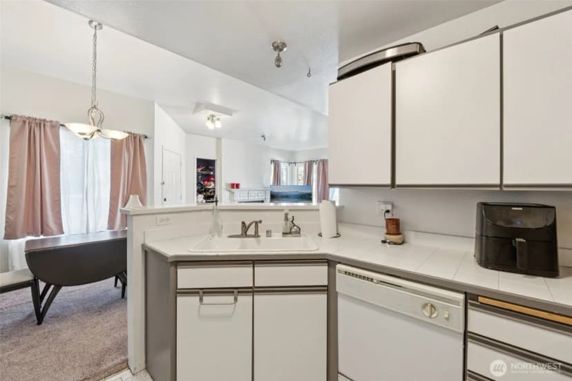 Property photo for 9210 Market Place #h201, Lake Stevens photo 6
