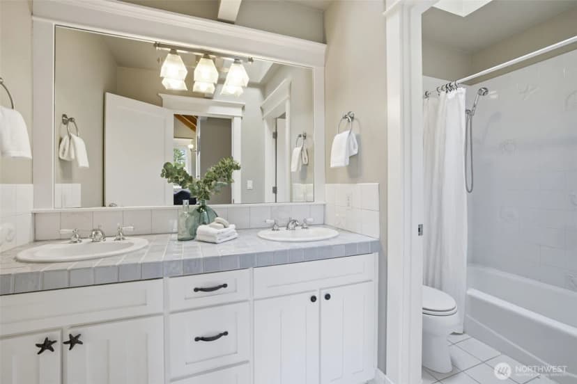 Property photo for 20201 Marine View Drive Sw, Normandy Park photo 31