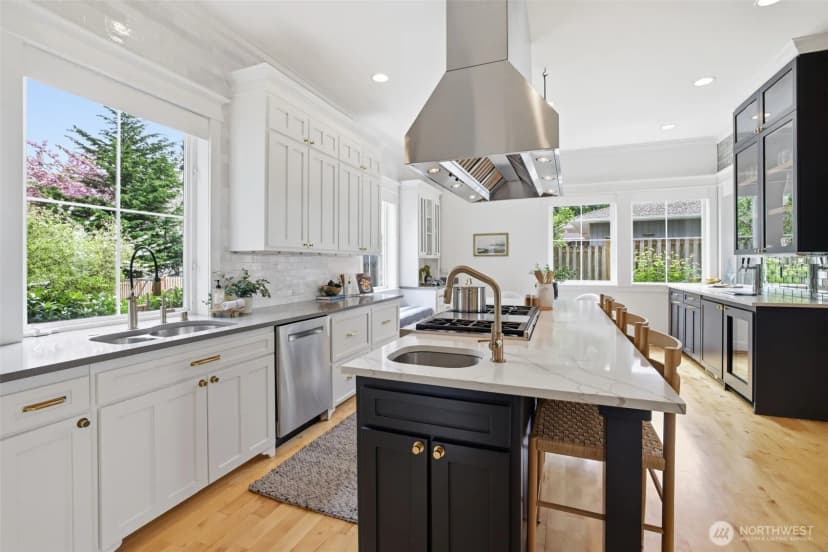 Property photo for 20201 Marine View Drive Sw, Normandy Park photo 8
