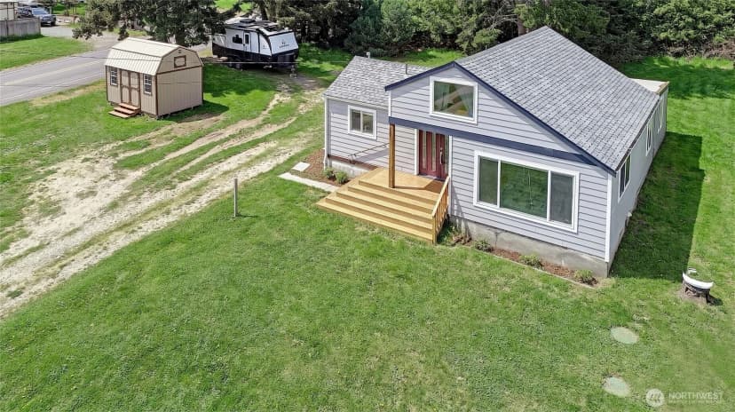Property photo for 1320 Swantown Road, Oak Harbor photo 31