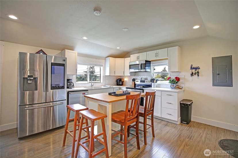 Property photo for 1320 Swantown Road, Oak Harbor photo 12