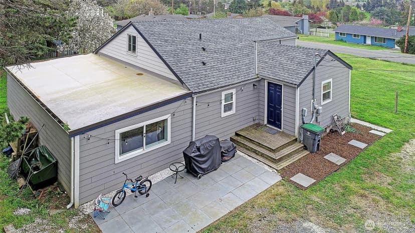 Property photo for 1320 Swantown Road, Oak Harbor photo 8