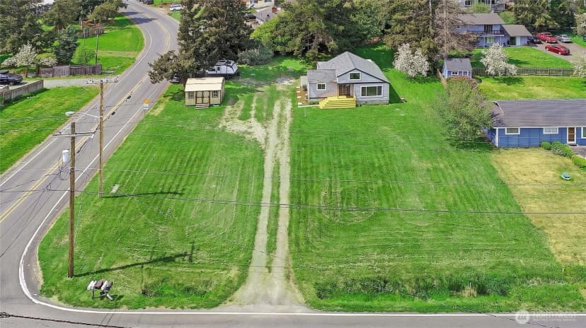 Property photo for 1320 Swantown Road, Oak Harbor photo 32