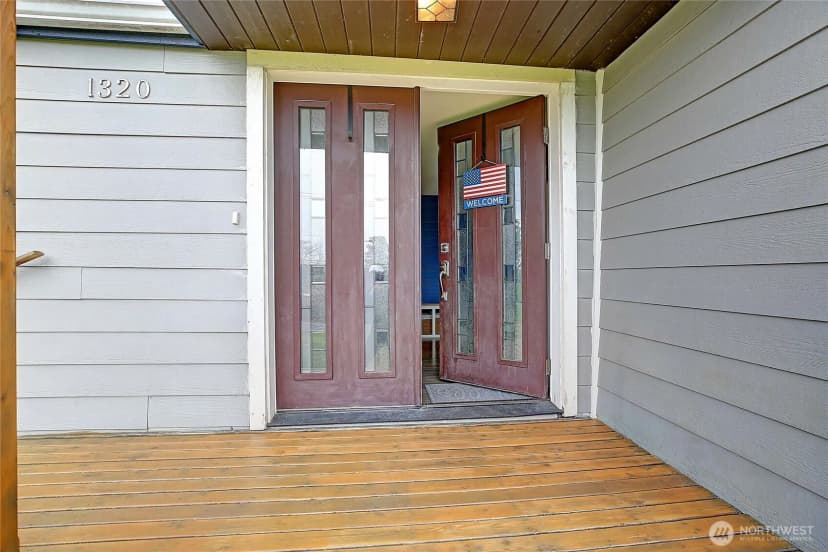 Property photo for 1320 Swantown Road, Oak Harbor photo 10