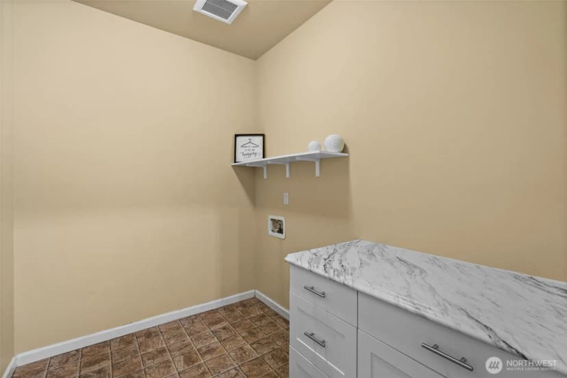 Property photo for 3205 292nd Street S, Roy photo 8