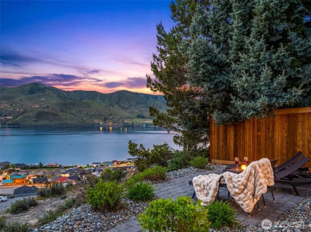 Property photo for 122 Lookout Way, Chelan photo 2