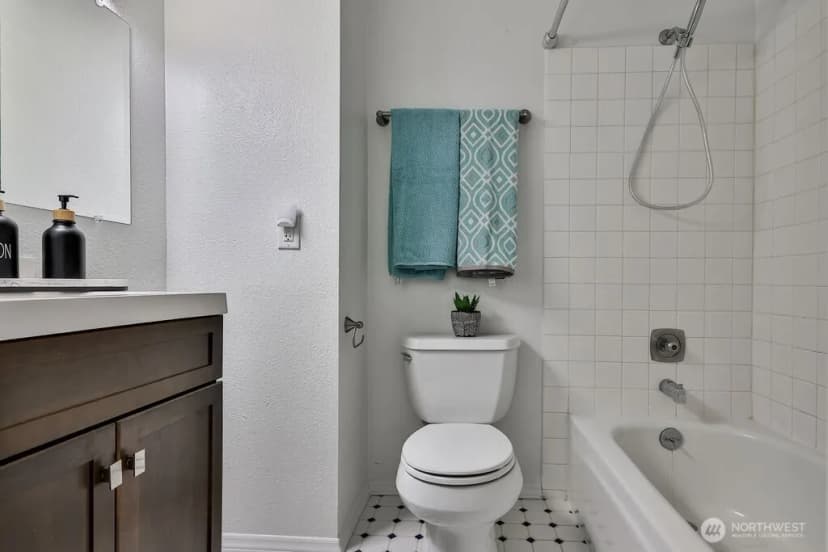 Property photo for 1555 Union Avenue Ne #22, Renton photo 21