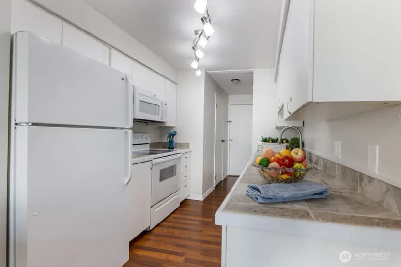 Property photo for 1555 Union Avenue Ne #22, Renton photo 10