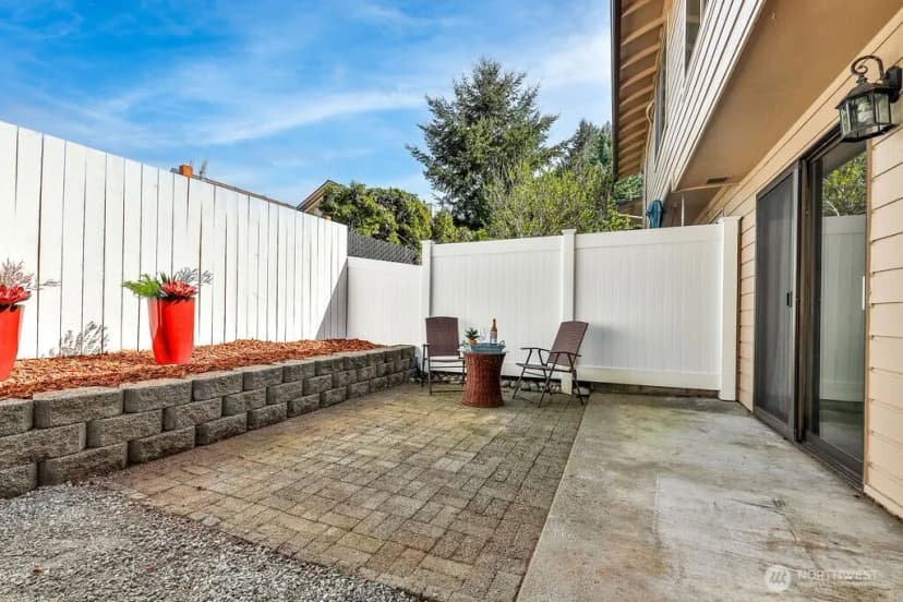 Property photo for 1555 Union Avenue Ne #22, Renton photo 27