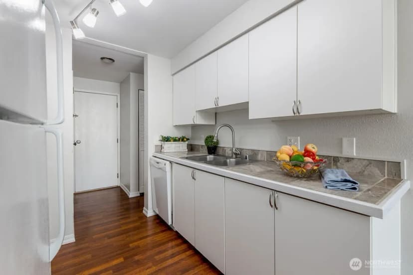 Property photo for 1555 Union Avenue Ne #22, Renton photo 12
