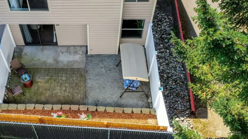 Property photo for 1555 Union Avenue Ne #22, Renton photo 28