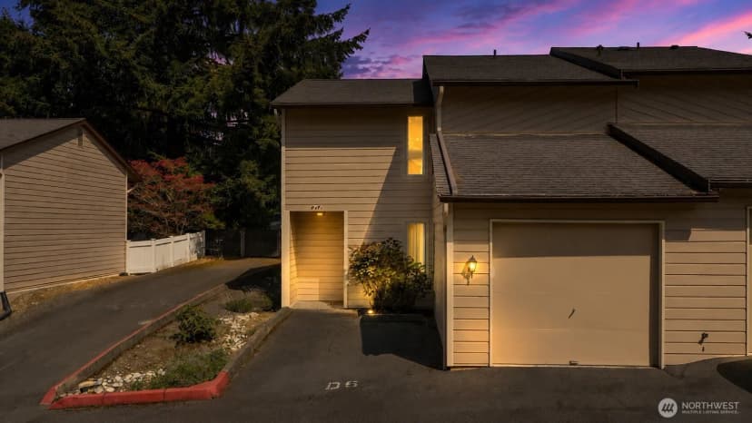 Property photo for 1555 Union Avenue Ne #22, Renton photo 3