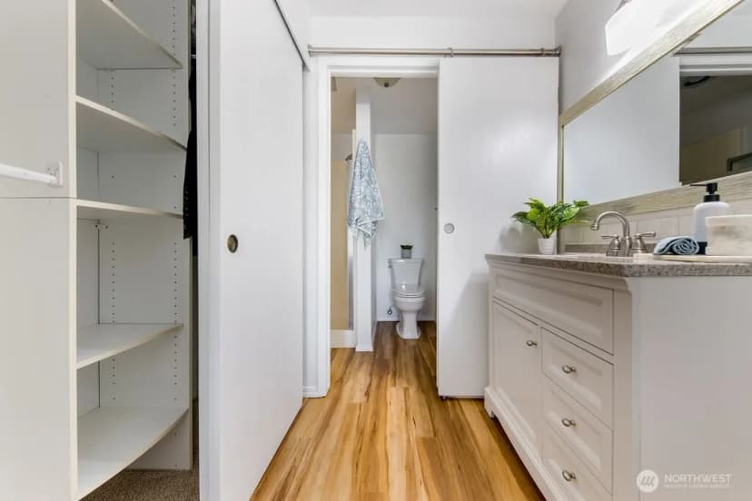 Property photo for 1555 Union Avenue Ne #22, Renton photo 17