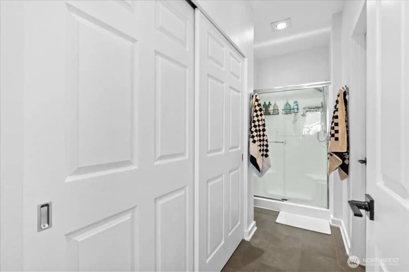 Property photo for 6129 Lindsay Avenue Se #f, Auburn photo 15