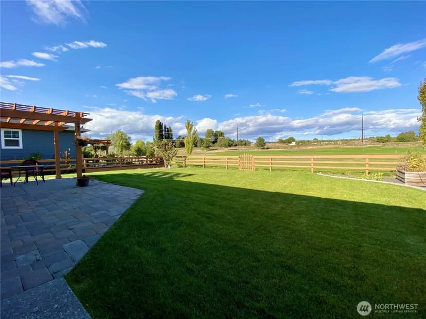 Property photo for 8021 Vialago Parkway, Zillah photo 21