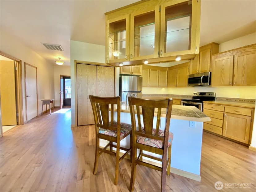 Property photo for 8021 Vialago Parkway, Zillah photo 6
