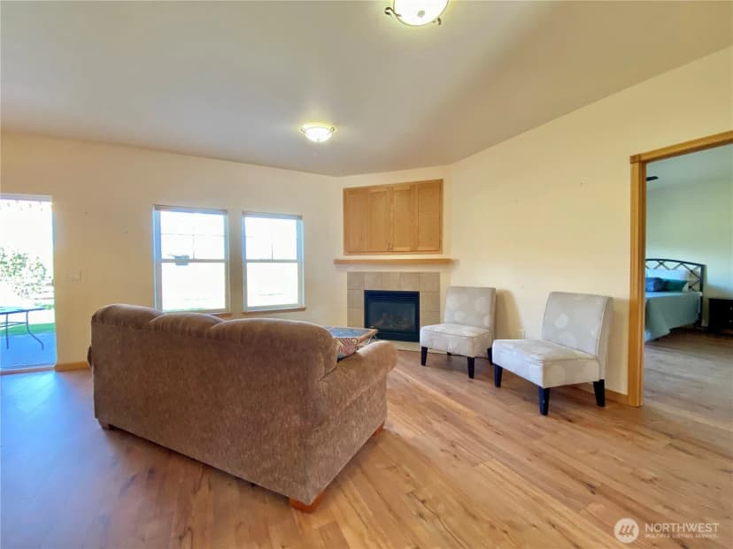 Property photo for 8021 Vialago Parkway, Zillah photo 4