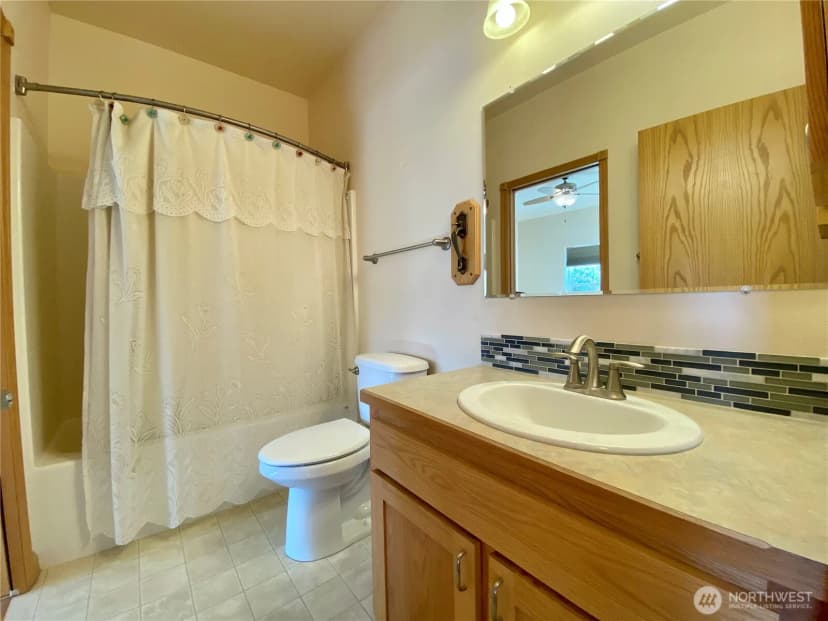 Property photo for 8021 Vialago Parkway, Zillah photo 17