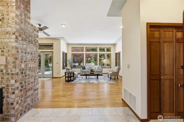 Property photo for 20 Shorecrest Court, Port Townsend photo 4