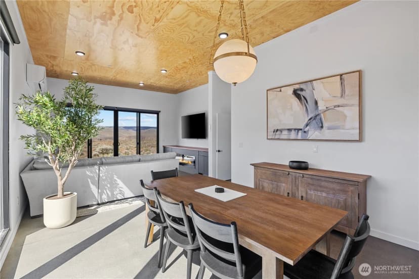 Property photo for 202 Rattlesnake Point Nw, Quincy photo 14