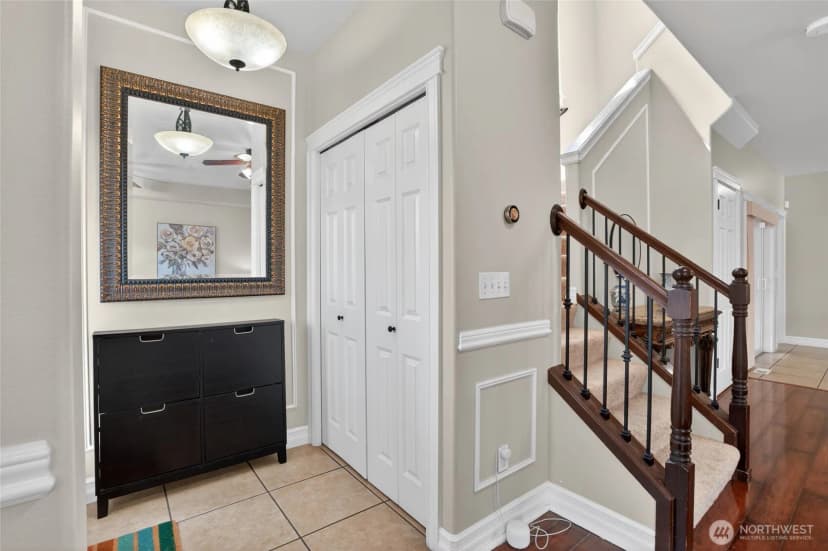 Property photo for 27120 105th Place Se, Kent photo 15