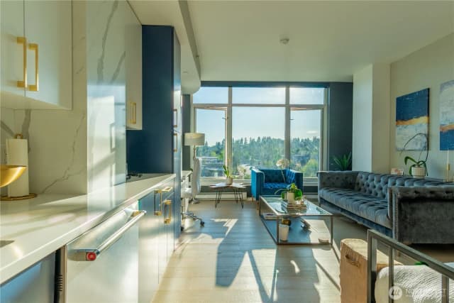 Property photo for 1188 106th Avenue Ne #427, Bellevue photo 4