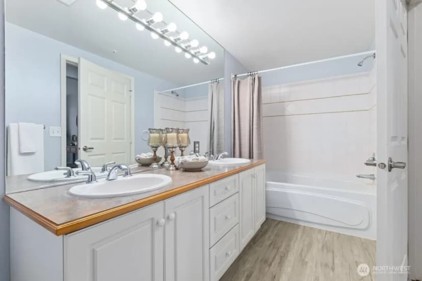 Property photo for 400 S 46th Place #b, Renton photo 20