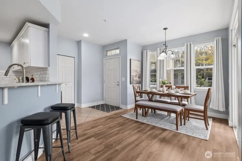 Property photo for 400 S 46th Place #b, Renton photo 9