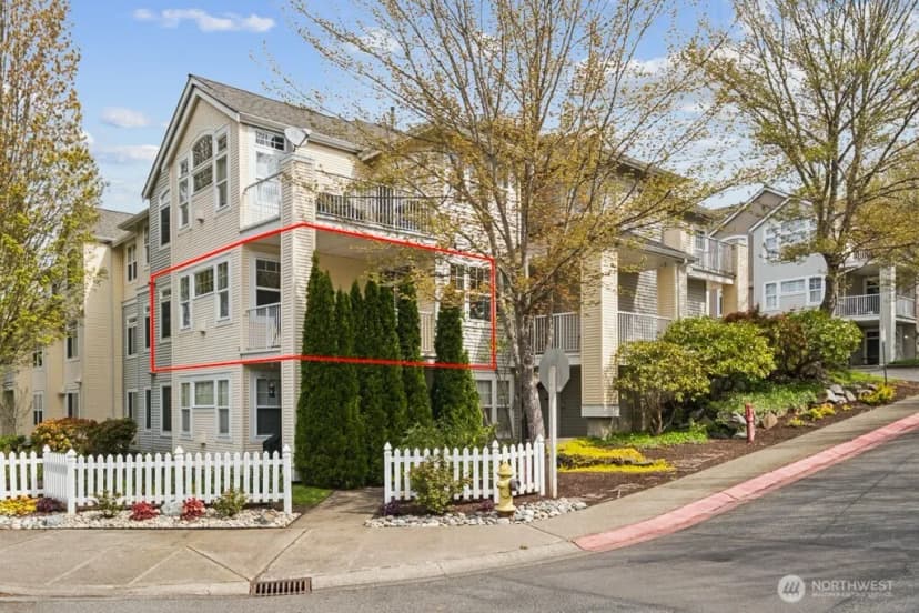 Property photo for 400 S 46th Place #b, Renton photo 28
