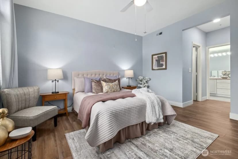 Property photo for 400 S 46th Place #b, Renton photo 17