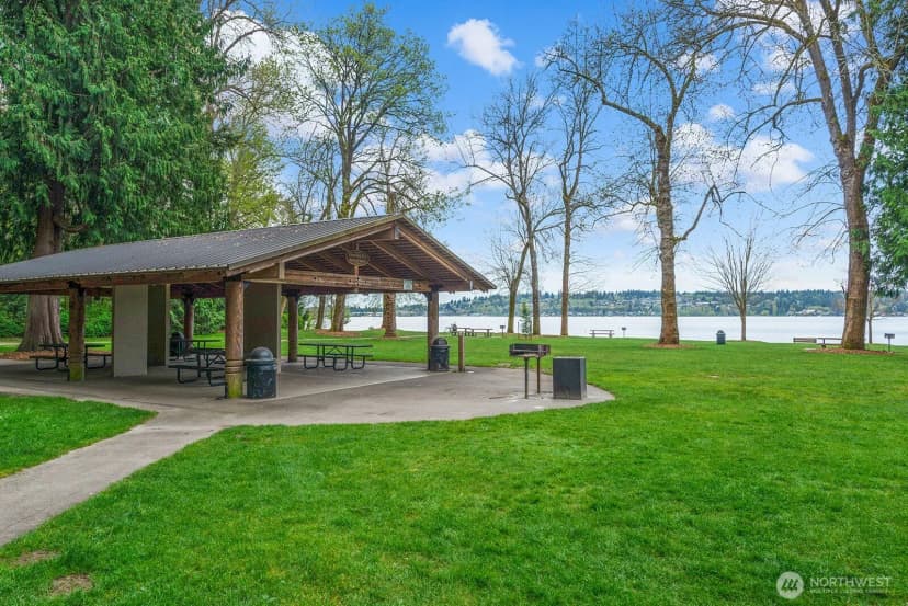 Property photo for 6323 Ne 130th Place, Kirkland photo 37