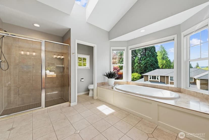 Property photo for 6323 Ne 130th Place, Kirkland photo 26